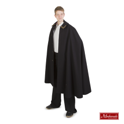 Zwarte Cape Met Witte Blouse En Zwarte Broek